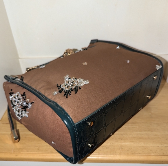 Kurt Geiger NWT Brown and Green Tote - Picture 10 of 11